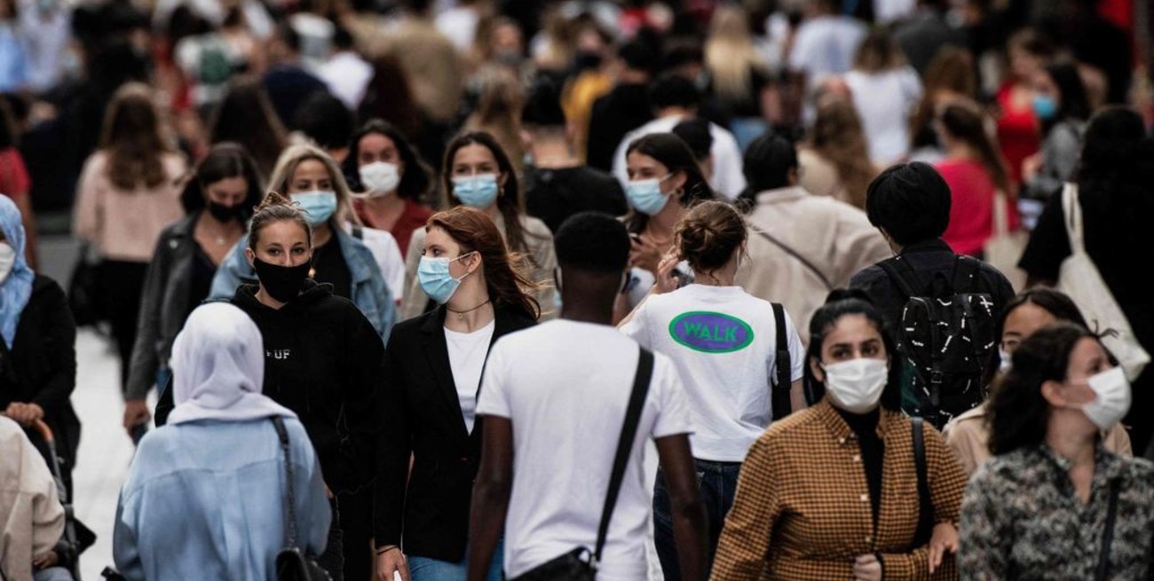 España eliminará la obligación de utilizar barbijo al aire libre