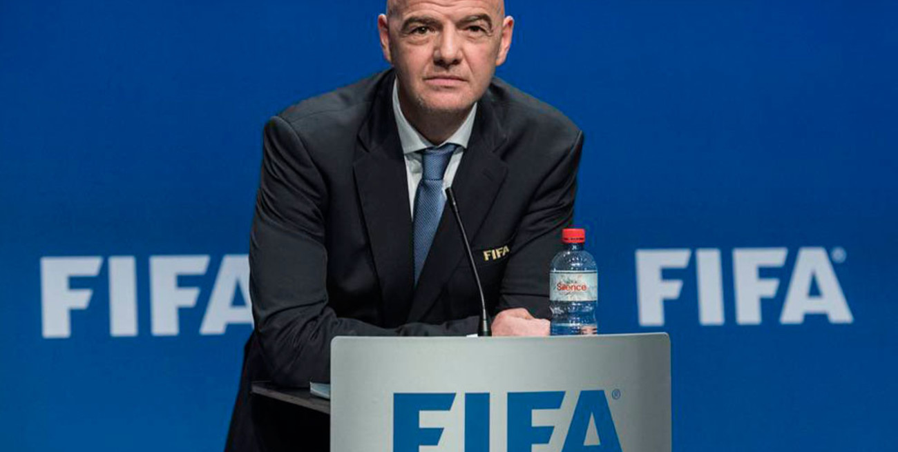 El presidente de la FIFA insiste en un Mundial cada dos años