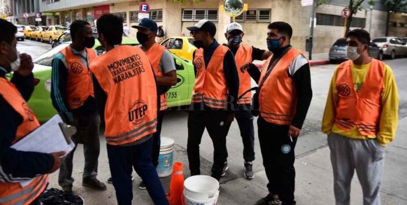 Córdoba: debutó el nuevo sistema de estacionamiento pero hubo doble cobro