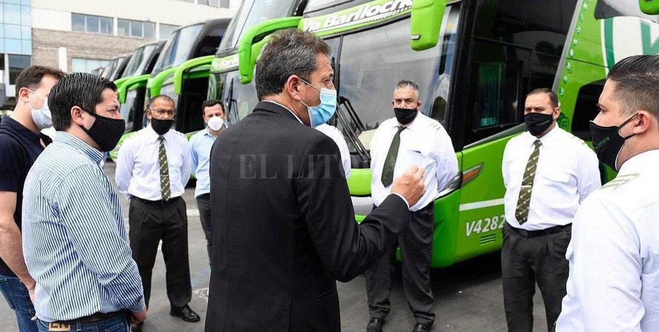 Massa: "Más de 133 mil trabajadores de transporte en todo el país van a dejar de pagar Ganancias"