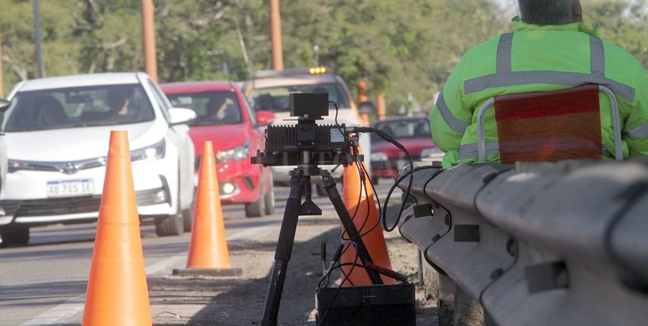 Increíble: el gobierno provincial no envía multas por exceso de velocidad