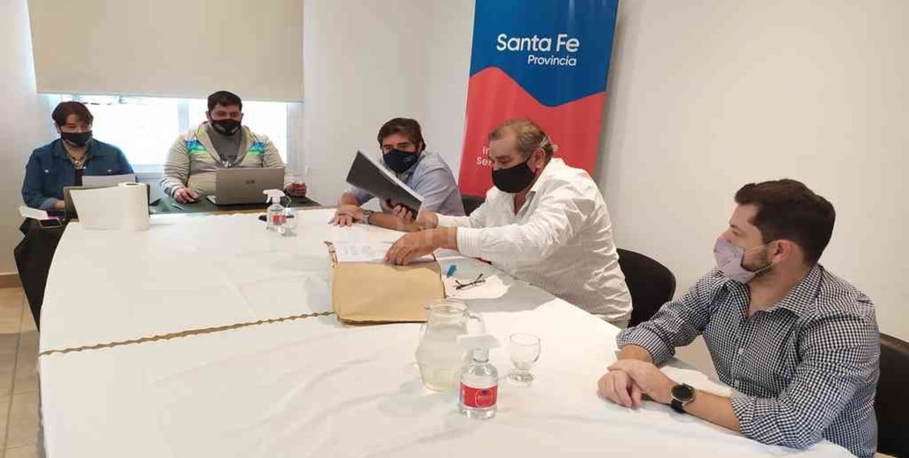 Se diseñará el proyecto ejecutivo para la defensa oeste en Arroyo Leyes y Rincón