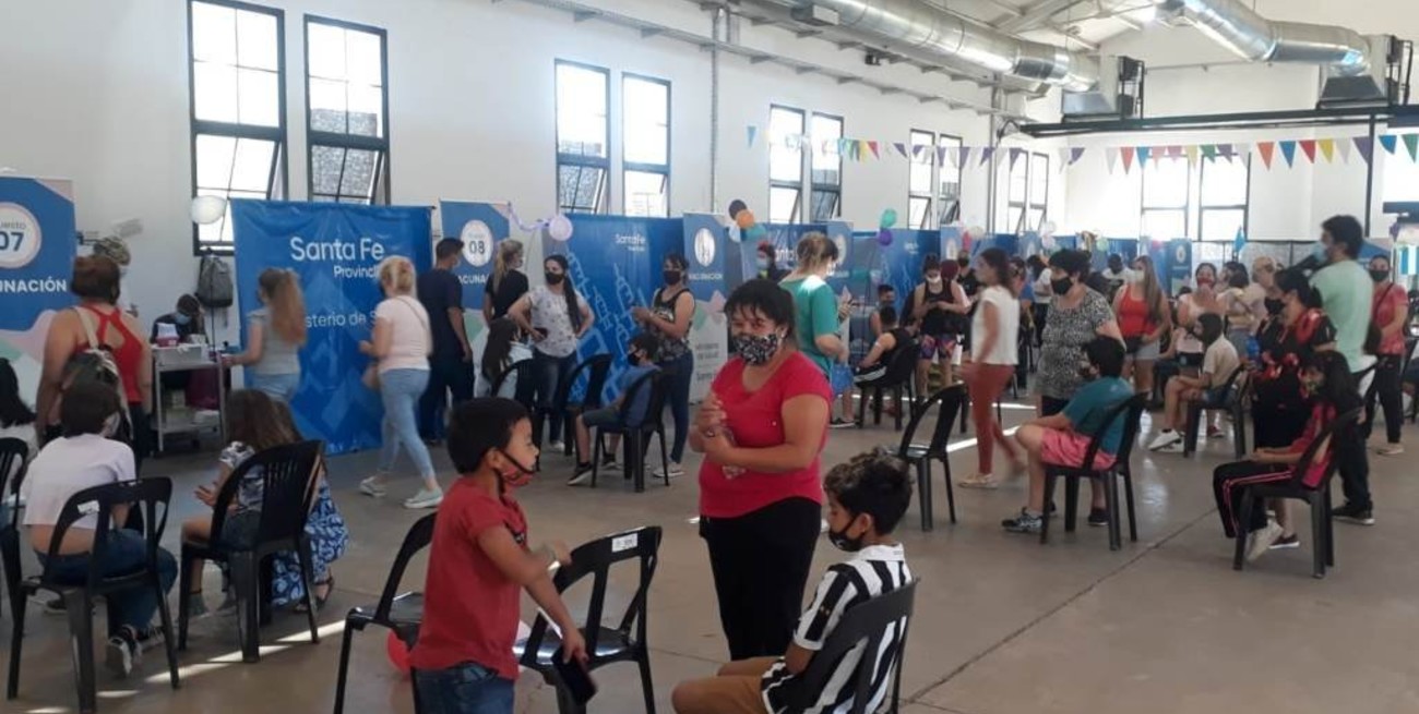 Rosario ya vacuna contra el coronavirus a menores de 11 años sin comorbilidades