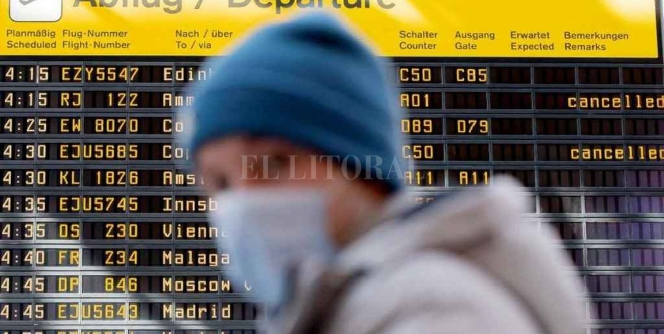 Para especialistas, Ómicron está en condiciones ventajosas de propagarse más rápido