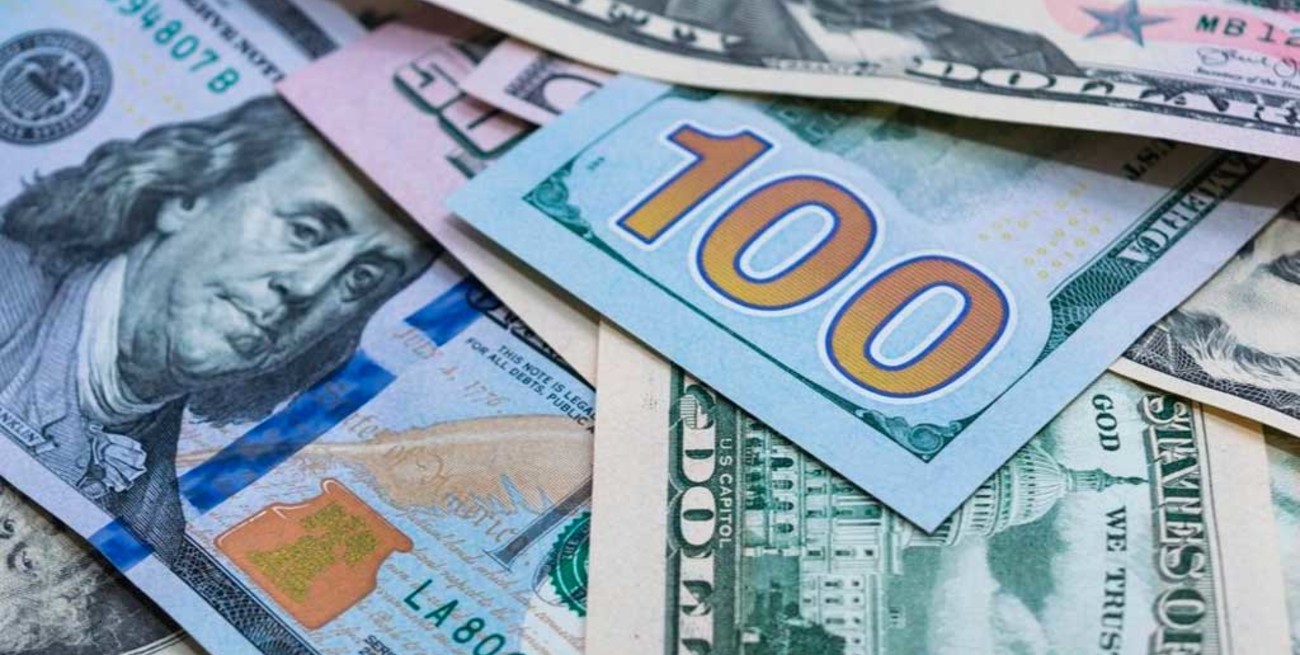 El dólar blue subió por cuarta jornada consecutivo y cerró a $ 203