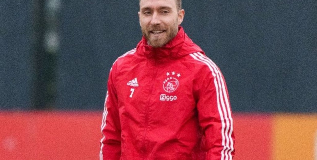 Christian Eriksen volvió a entrenar con la reserva de Ajax tras su problema cardíaco