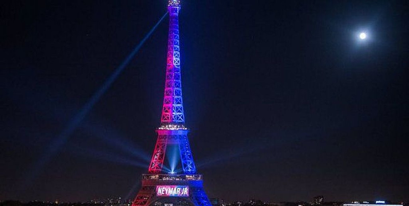 Paris Saint Germain alquiló la Torre Eiffel para el 10 de agosto