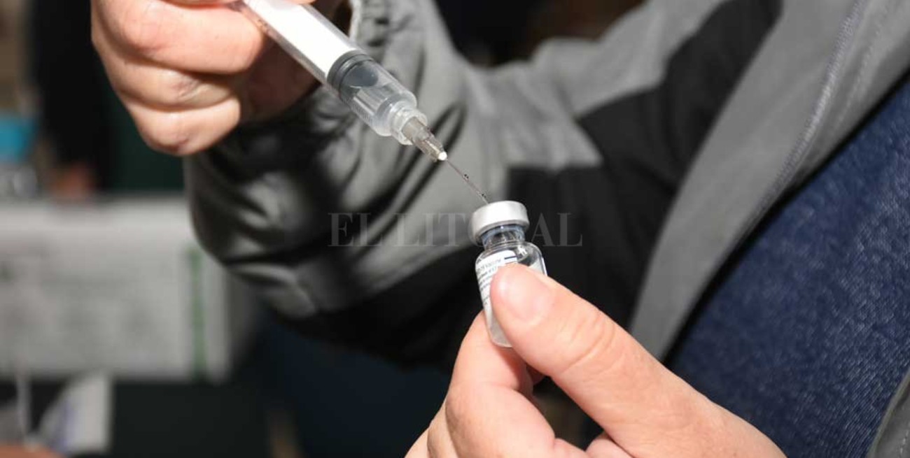 Vacuna Pfizer: el desafío de los 8 pasos