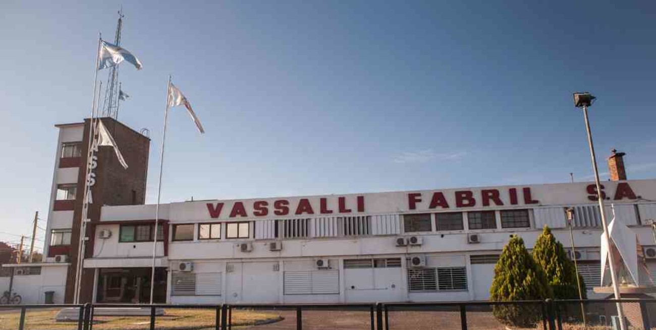 Inédito: Vassalli pagará un bono de 3.000 pesos a los empleados vacunados contra el Covid