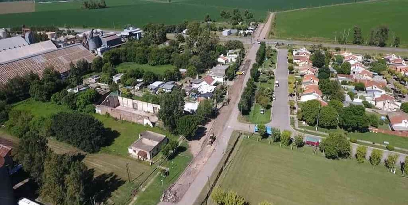 Los Cardos: repavimentan el acceso sur a la localidad