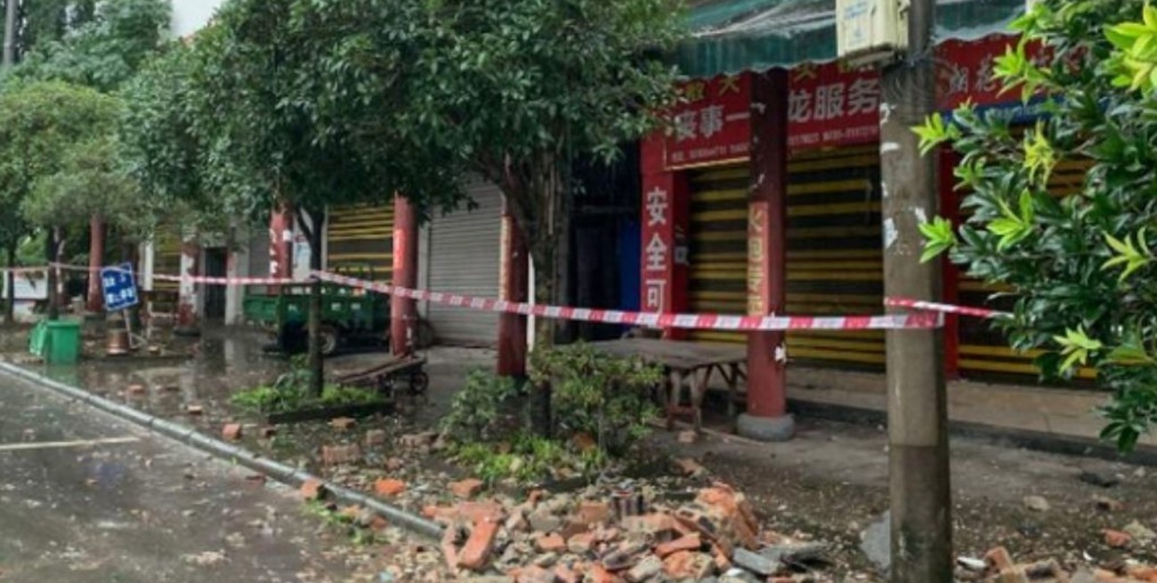 Video: sismo deja tres muertos y 60 heridos en Sichuan, China