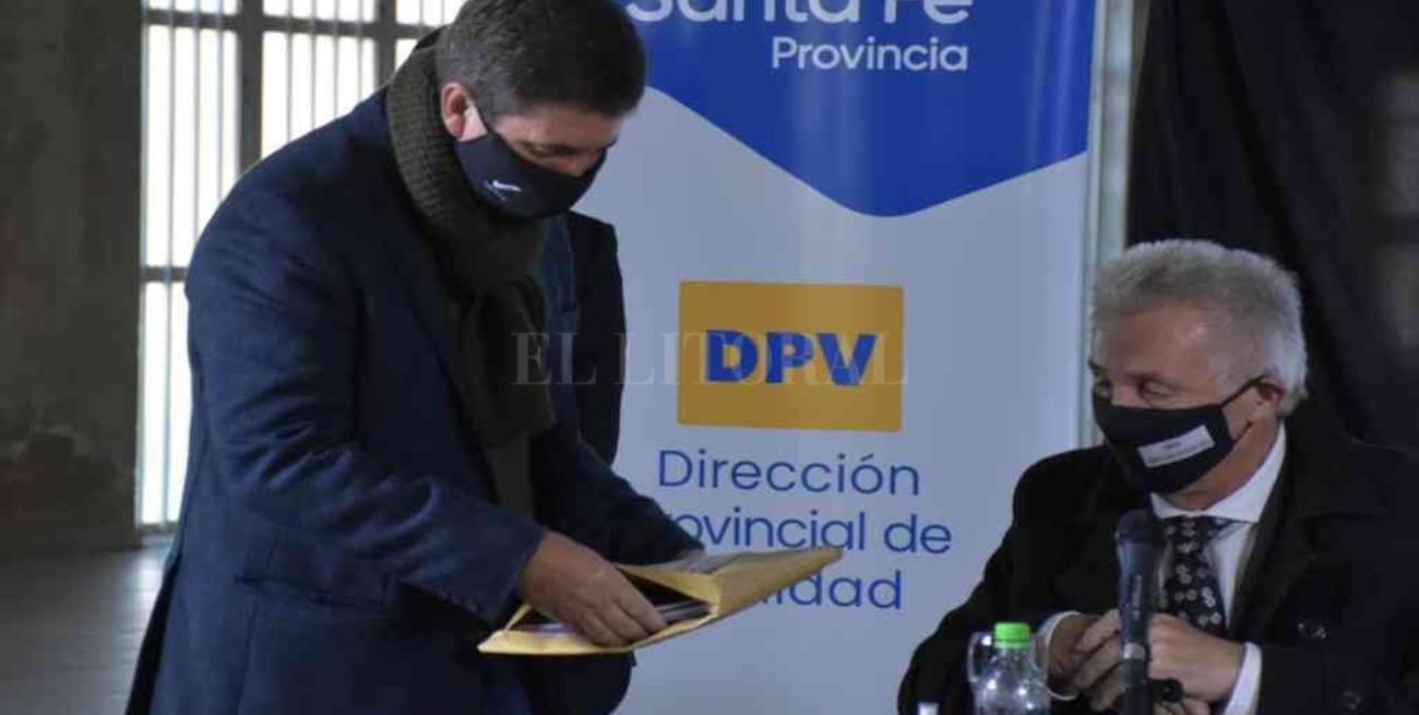 Pirola, en la licitación de obras y con ayuda permanente a los centros de salud locales