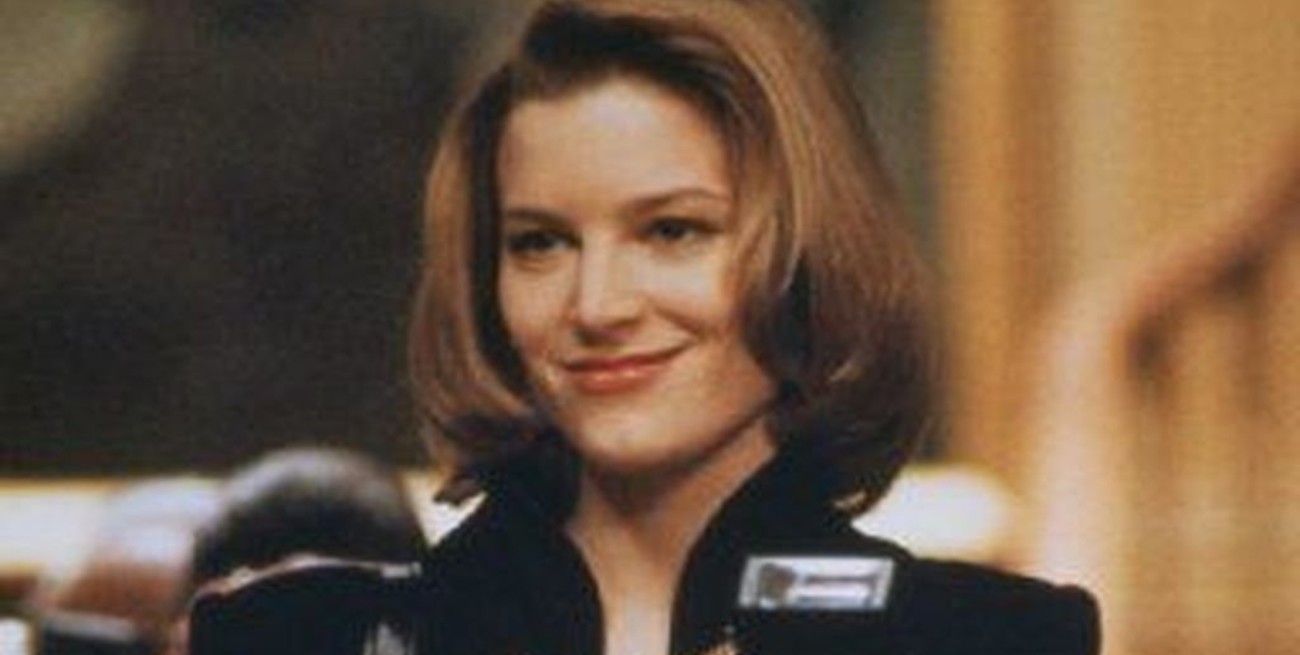 Irreconocible: fotografiaron a Bridget Fonda tras doce años "desaparecida" de los medios de comunicación