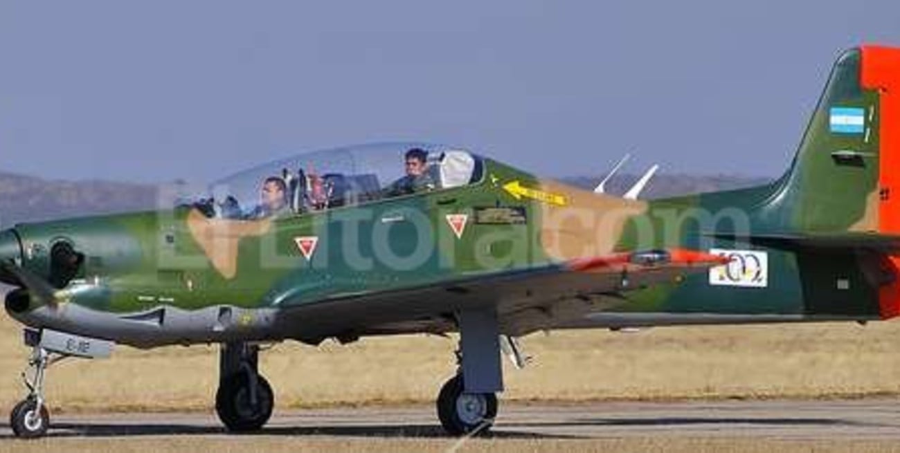 Dos muertos al estrellarse una avión de la Fuerza Aérea