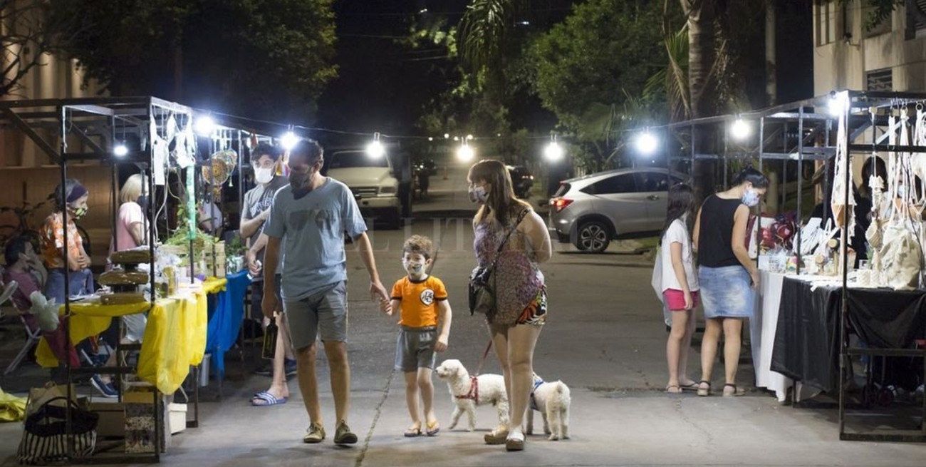 Movimiento, poesía y tambores en barrio Roma
