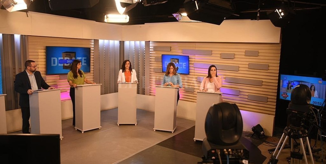 Tensiones de atril y réplicas picantes marcaron el pulso del debate de candidatos al Concejo