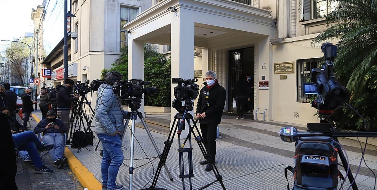 Macri permanecerá internado hasta este miércoles: le extrajeron un "tumor benigno" del intestino