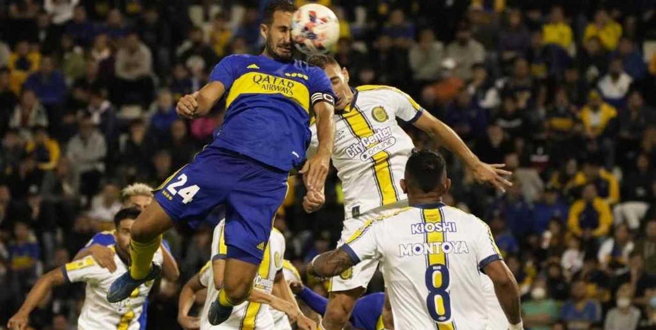 Boca lo sufrió en el final, pero superó por 2 a 1 a Rosario Central en Buenos Aires 