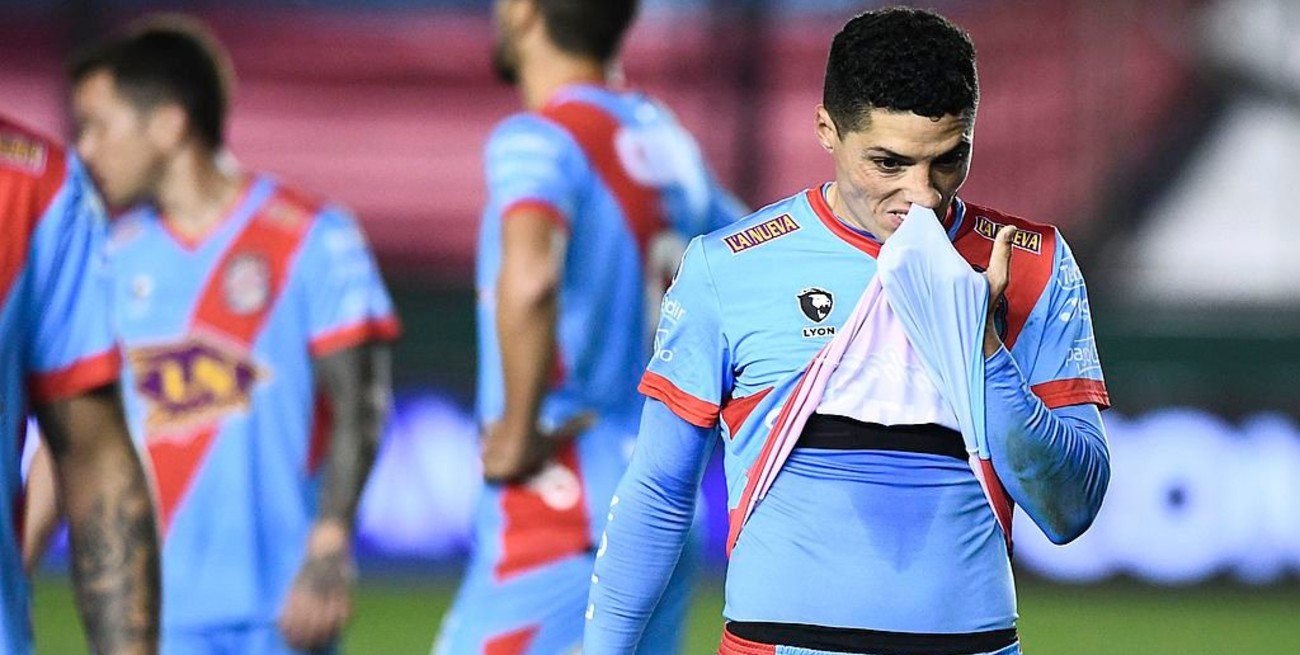 Arsenal no pudo remontar la serie ante Sporting Cristal y quedó eliminado de la Copa Sudamericana