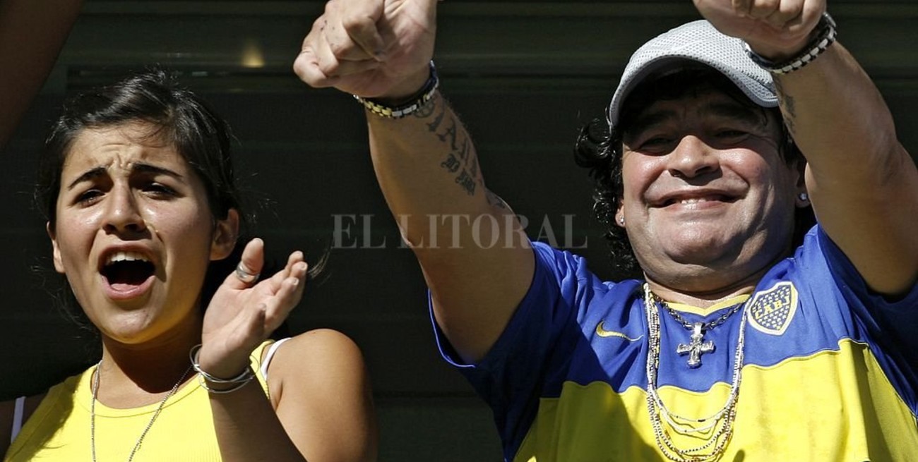 Una agente inmobiliaria dijo que la casa donde murió Maradona la eligieron él y Gianinna