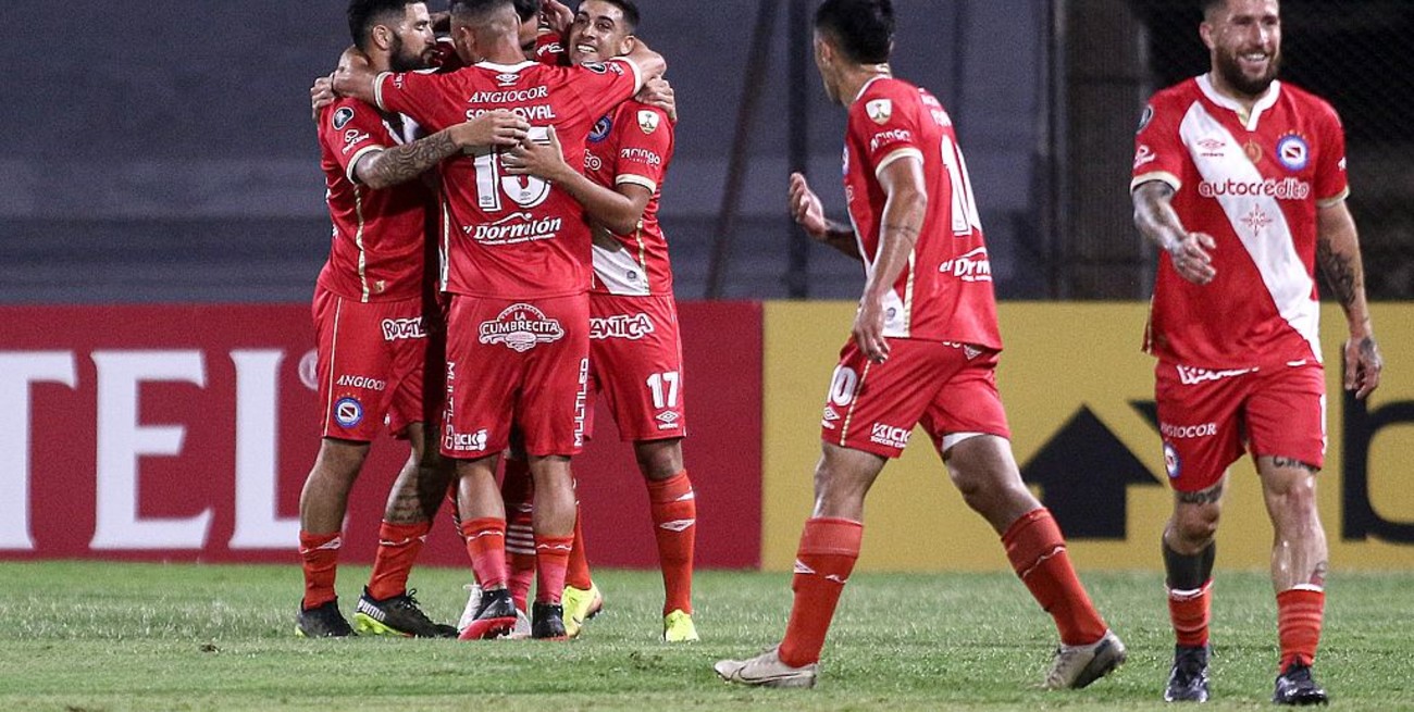 Argentinos sigue a paso firme: le ganó a Atlético Nacional y tiene puntaje ideal 