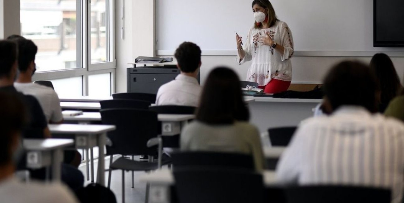 Hugo Pizzi aseguró que las clases presenciales "no tienen alto" impacto en los contagios