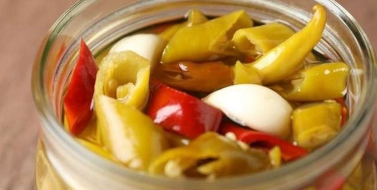 Prohibieron la elaboración de de tres aceites y unos pickles