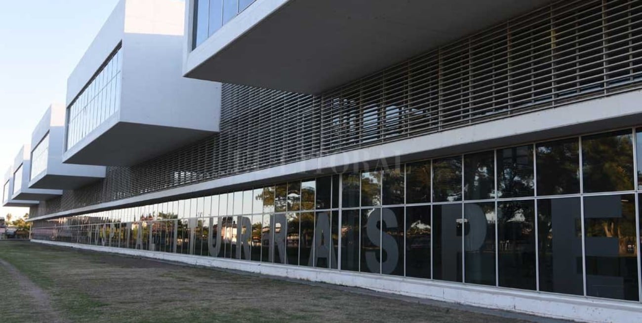 El director del hospital Iturraspe fue internado con Covid-19