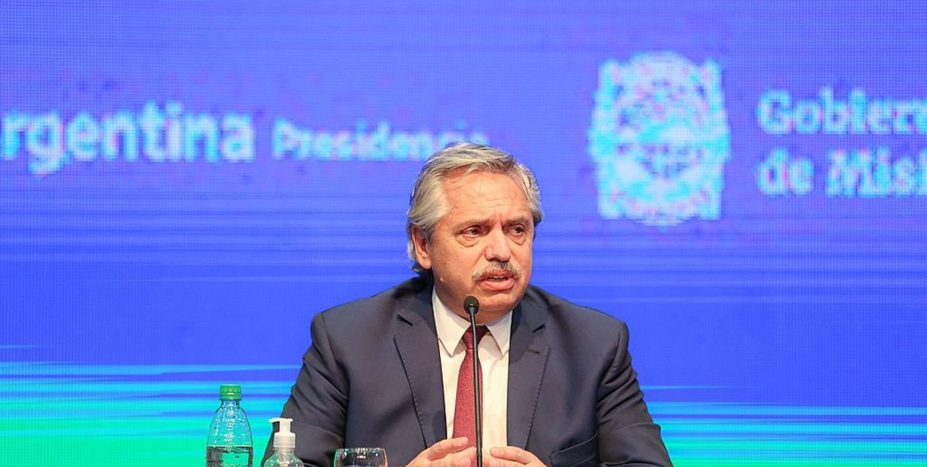 Alberto Fernández: "Vamos a seguir igual en las 8 provincias con más casos y en el AMBA"