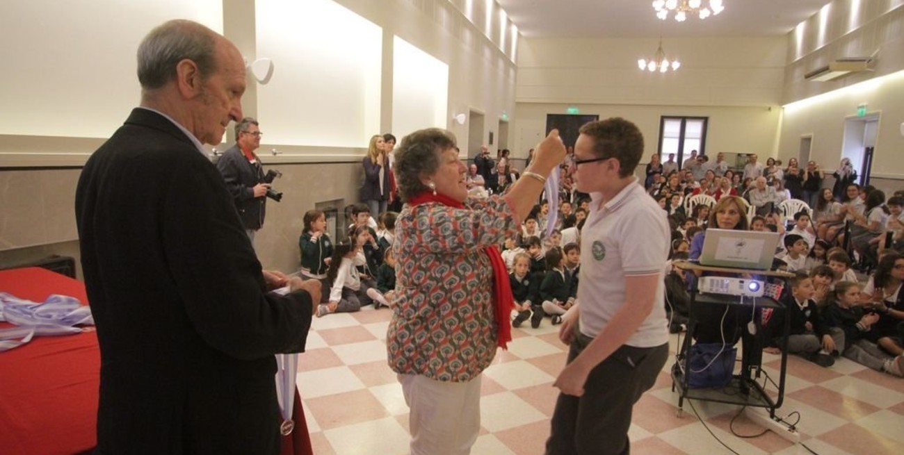 Fadam lanzó su certamen escolar 