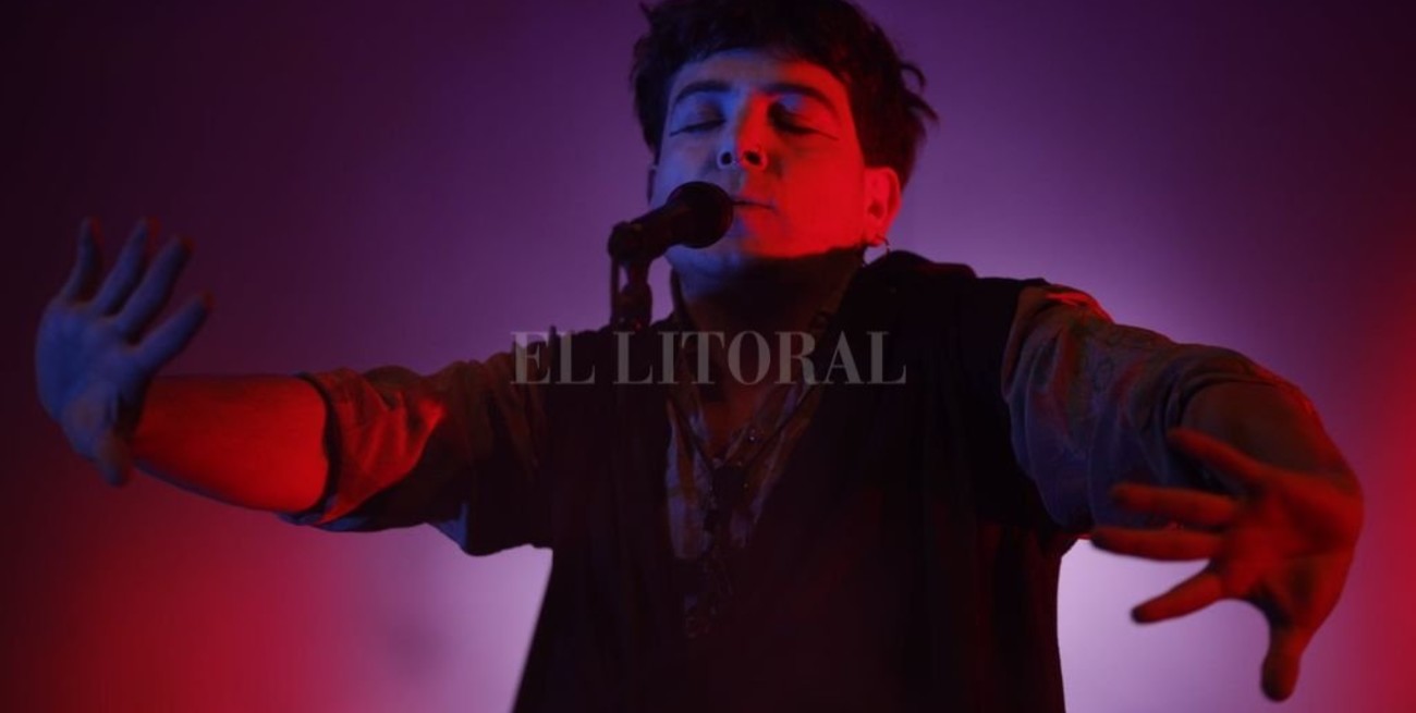  "Los Micromundos de Brass" junto a La Delio Valdez