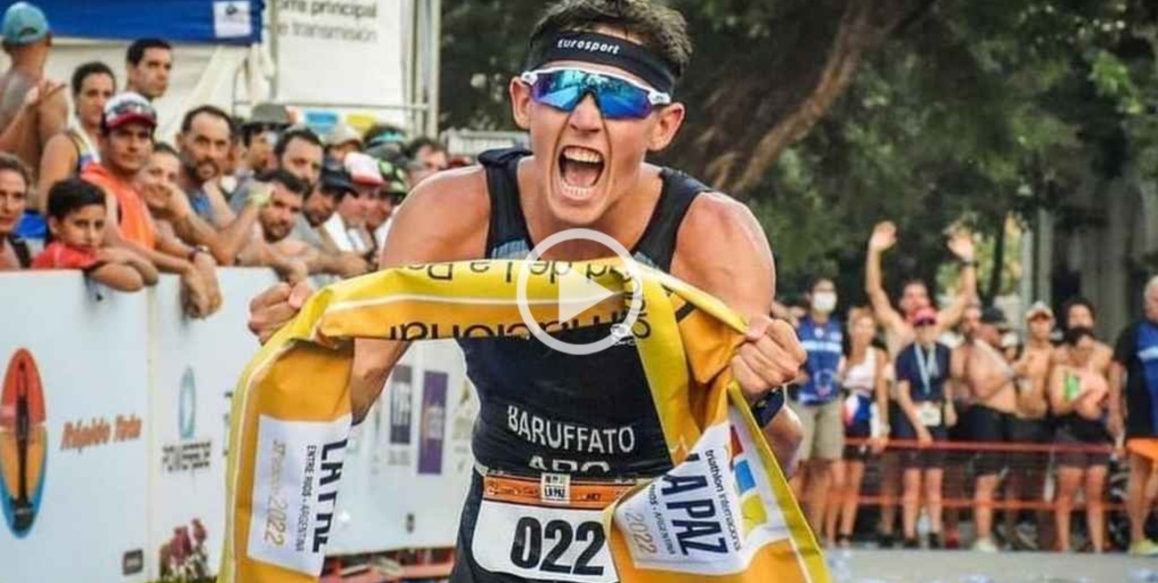 La historia del joven de tan sólo 19 años que logró ganar un triatlón internacional