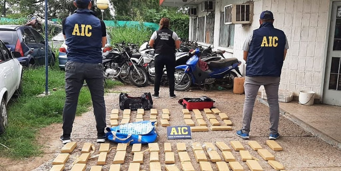 Secuestraron más de 70 kilos de marihuana en Villa del Parque