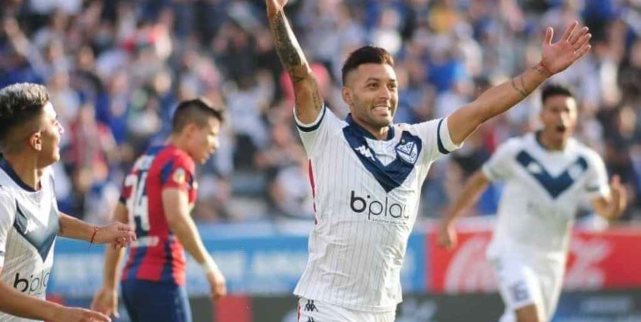 Vélez superó a San Lorenzo por 2 a 1 en Liniers y suma puntos pensando en la Libertadores 2022