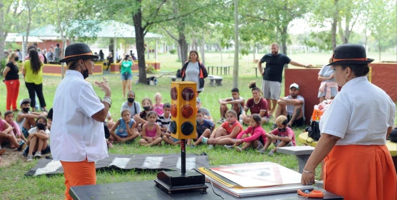 Educación Vial: las naranjitas brindan capacitaciones en colonias municipales