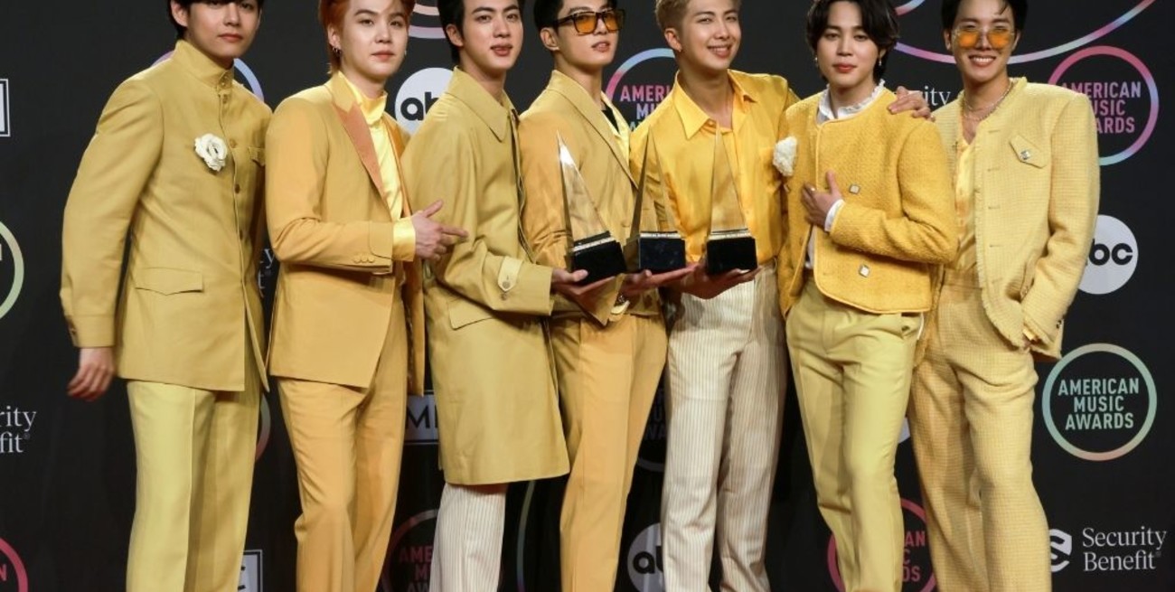 BTS se conviritió en el primer "Artista del año" asiático en los American Music Awards
