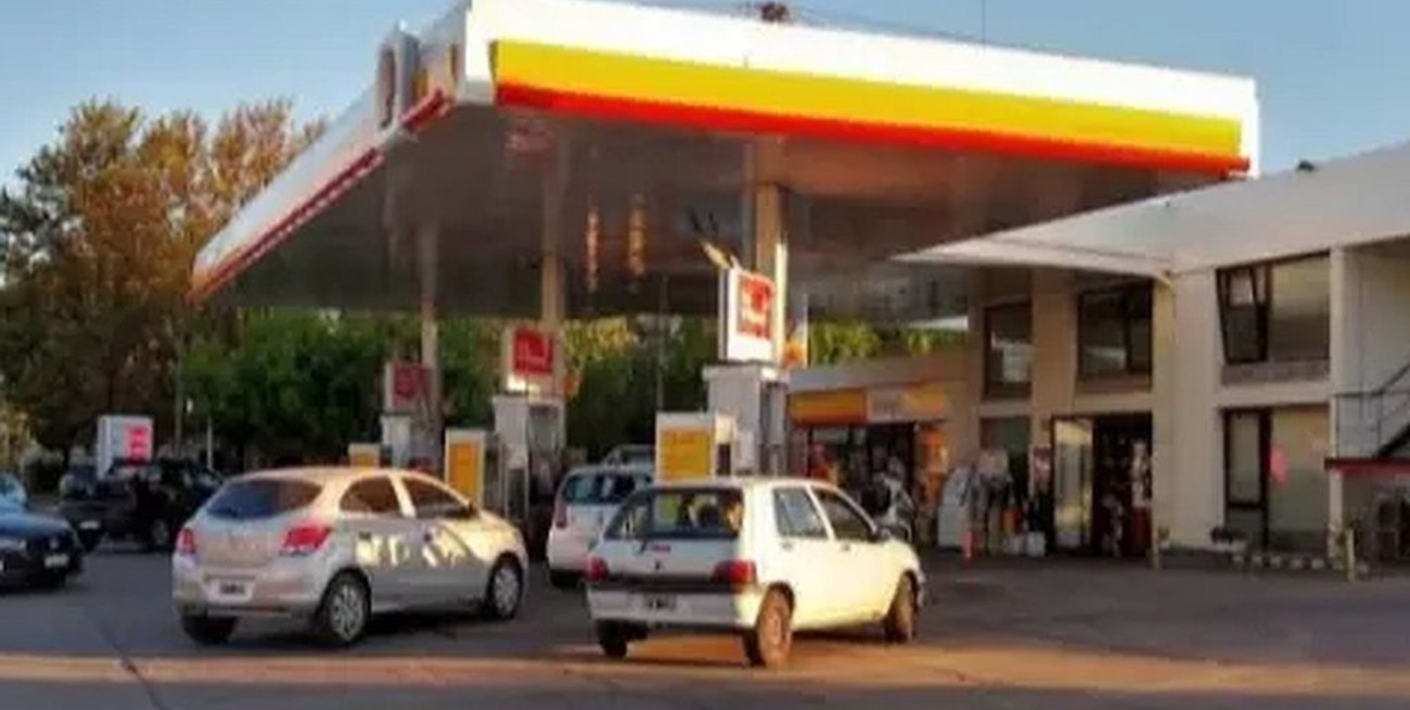 La Pampa: se disparó en una pierna mientras cargaba nafta