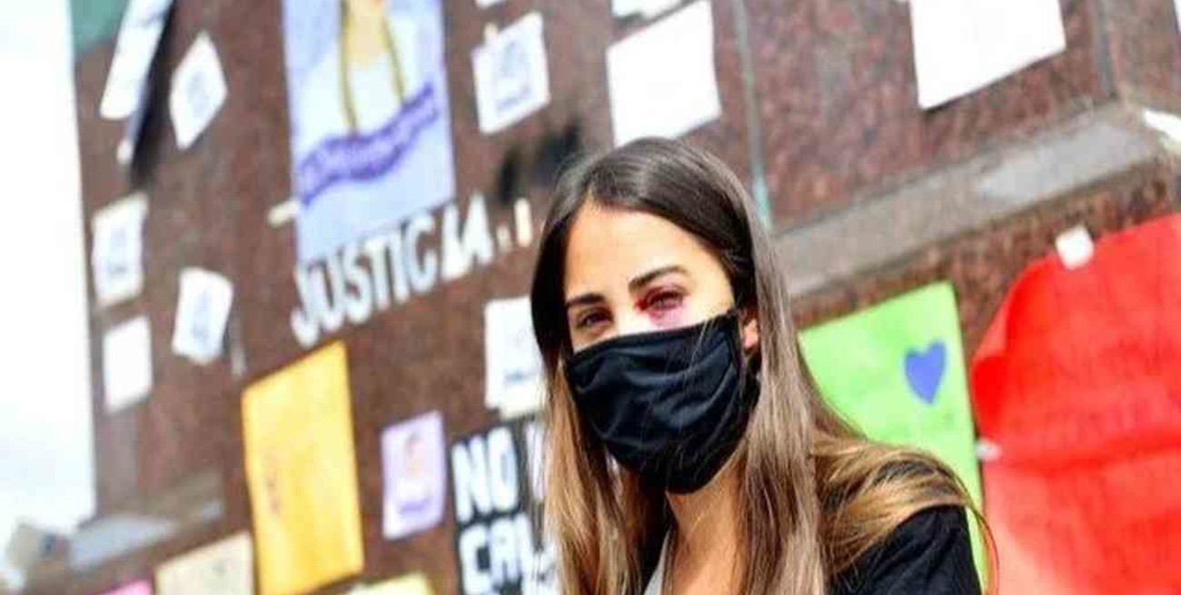 La amiga de Úrsula Bahillo, herida durante la represión policial, denunció el ataque y reiteró el pedido de justicia