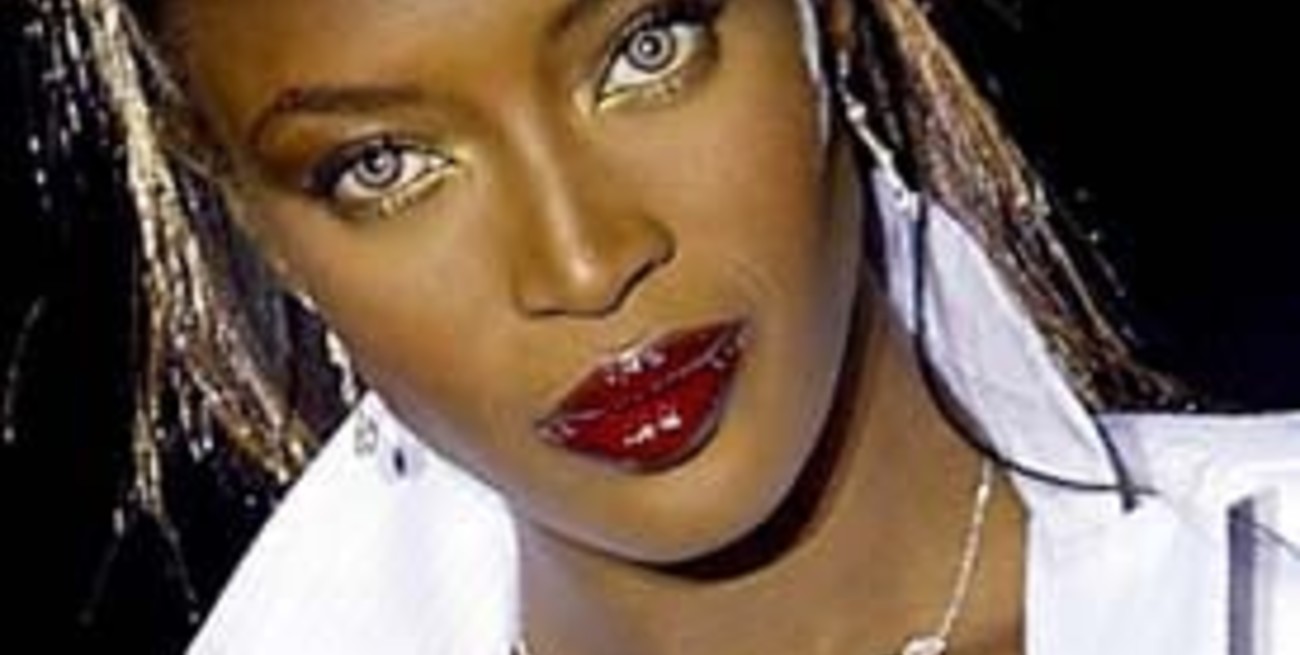 Naomi Campbell deberá limpiar un edificio público