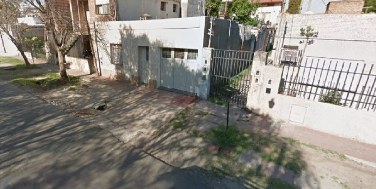 Rosario: asesinan a un joven en la puerta de su casa