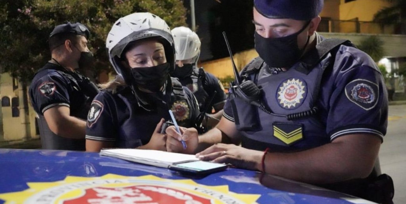 Desactivaron una fiesta clandestina con más de 300 personas en Córdoba