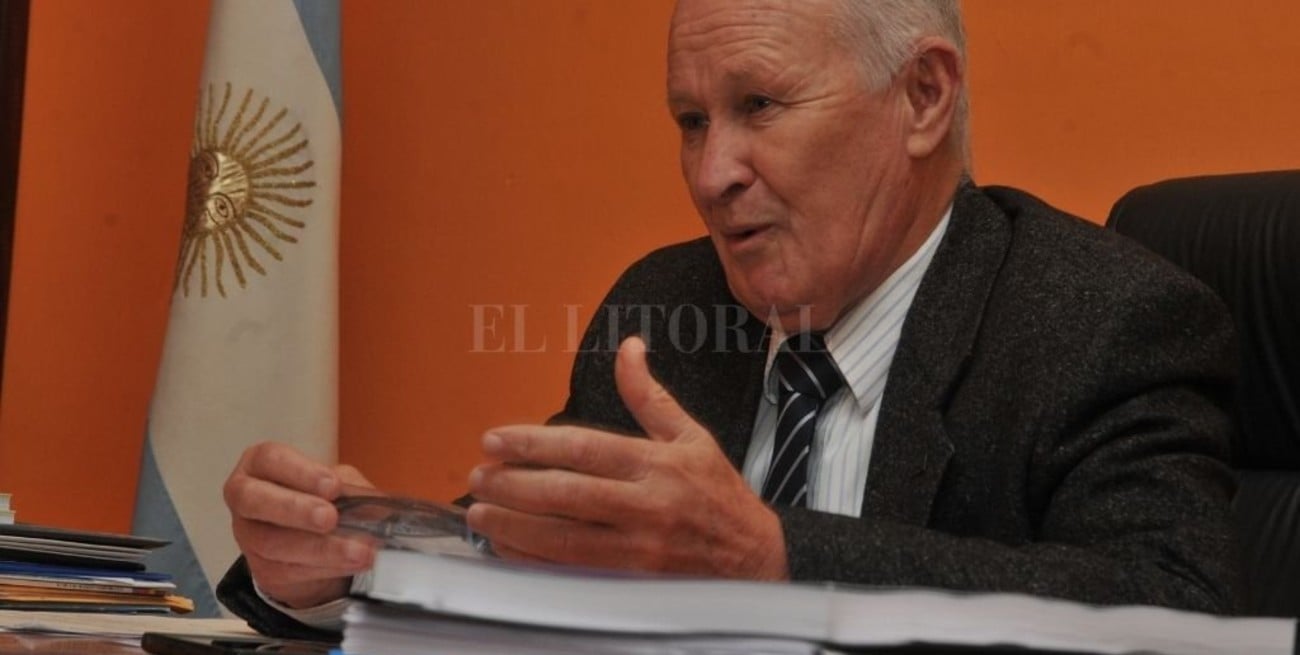 Lamberto termina su mandato como Defensor del Pueblo