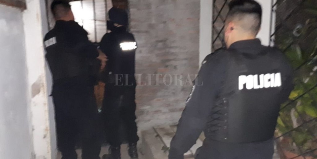 Un ladrón en los techos desató una noche de furia en Guadalupe Oeste