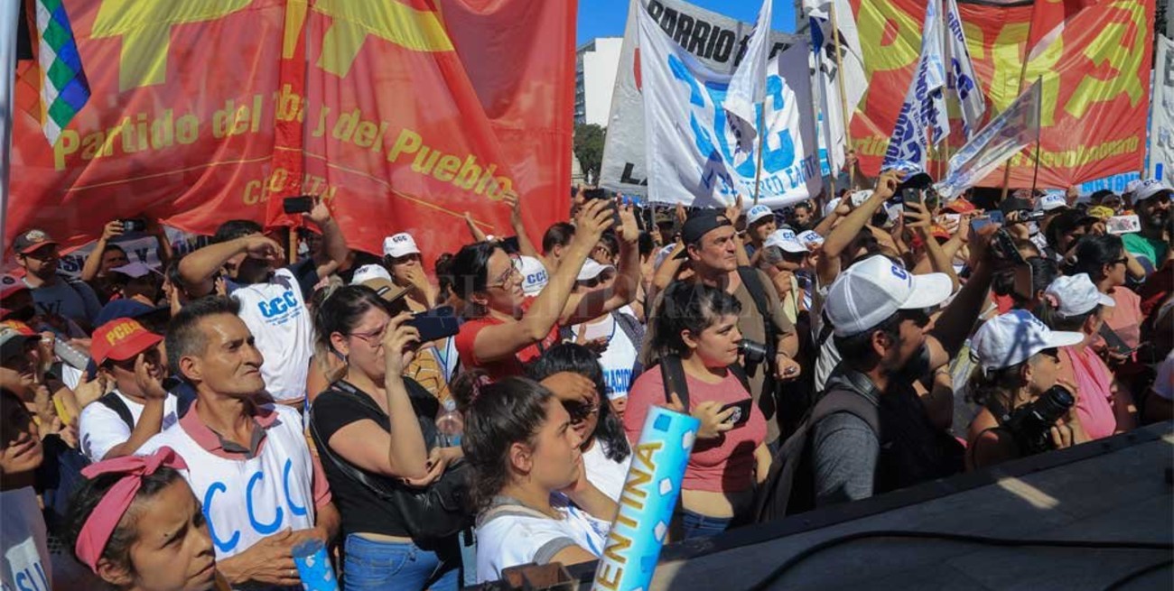 Polémica: militantes se suman al control de precios en apoyo al gobierno