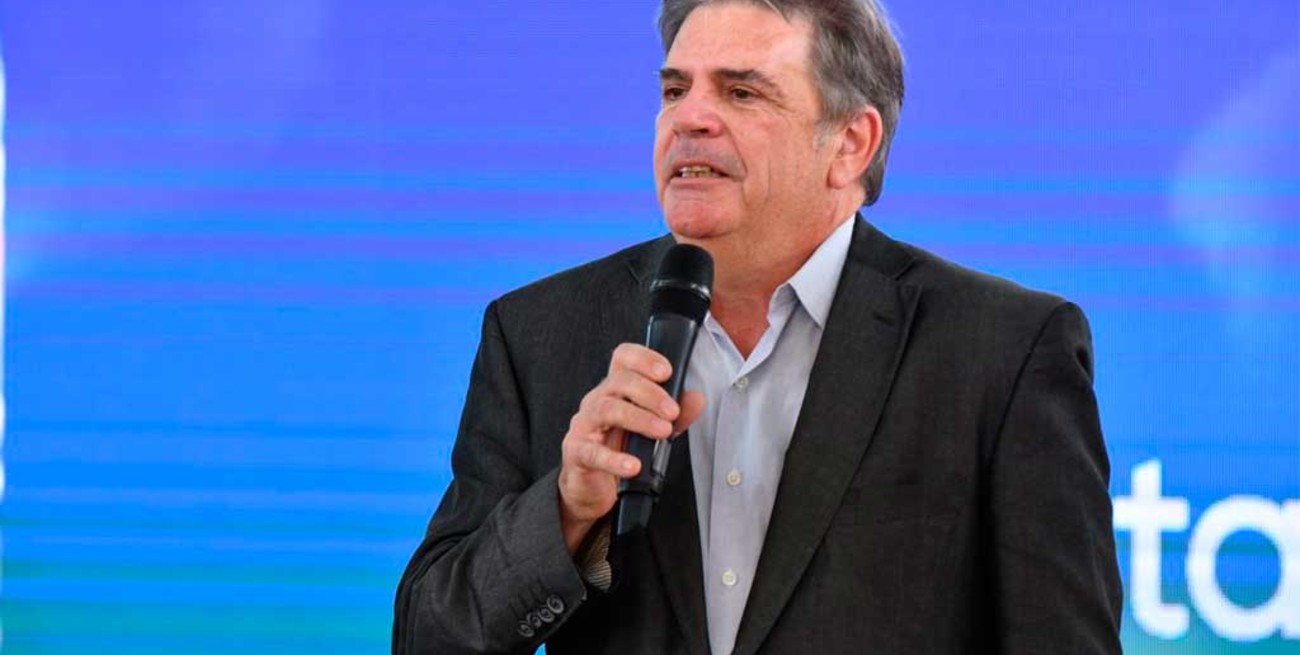 Irregularidades en Cultura: Llonch ofreció  su renuncia, tras vacunación a empleados