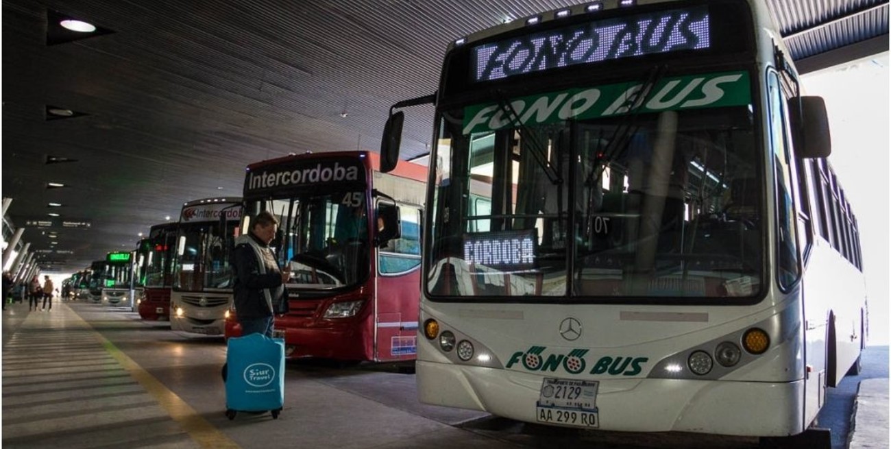 Córdoba: cuarto día de paro del transporte interurbano