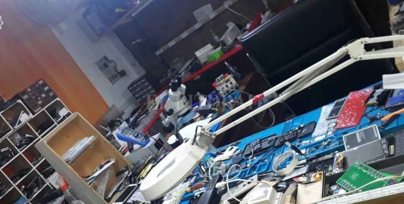 Siete condenados por la venta de celulares truchos y robados