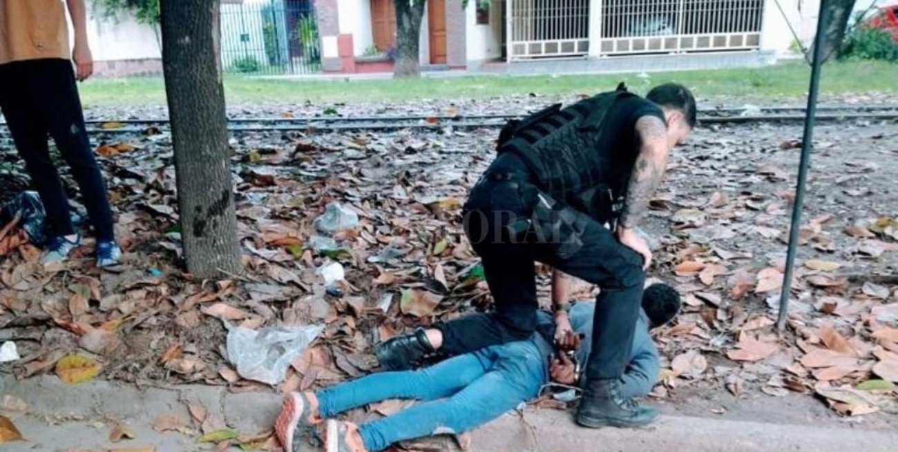 Robó, huyó y lo "pescaron"