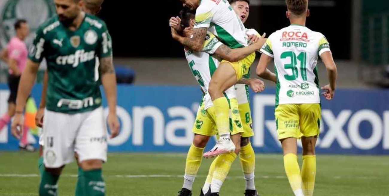 Agónico triunfo de Defensa y Justicia en Brasil contra Palmeiras 