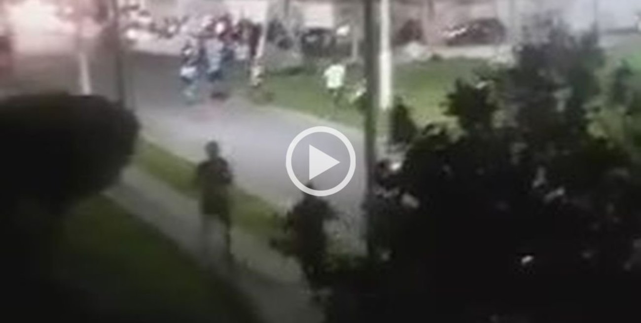 Video: barras de Racing e Independiente a los tiros